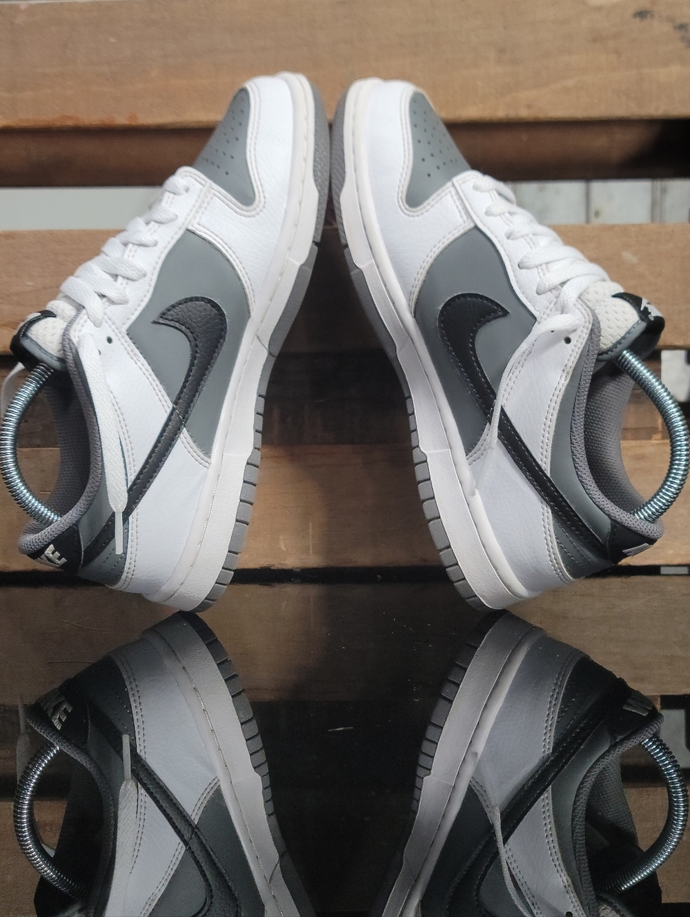 Nike Dunk Low "Light Smoke Grey" Wmns 8 Same Day Shipping - Picture 4 of 14